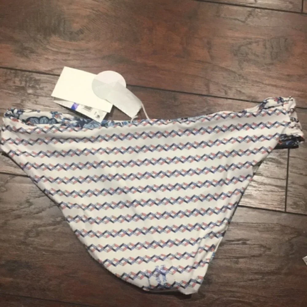 NWT Becca Naples Reversible Bottom swim